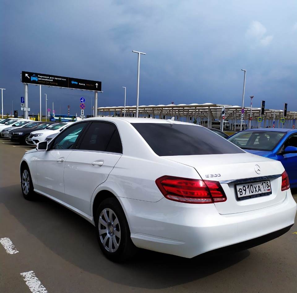 Mercedes E200 W212